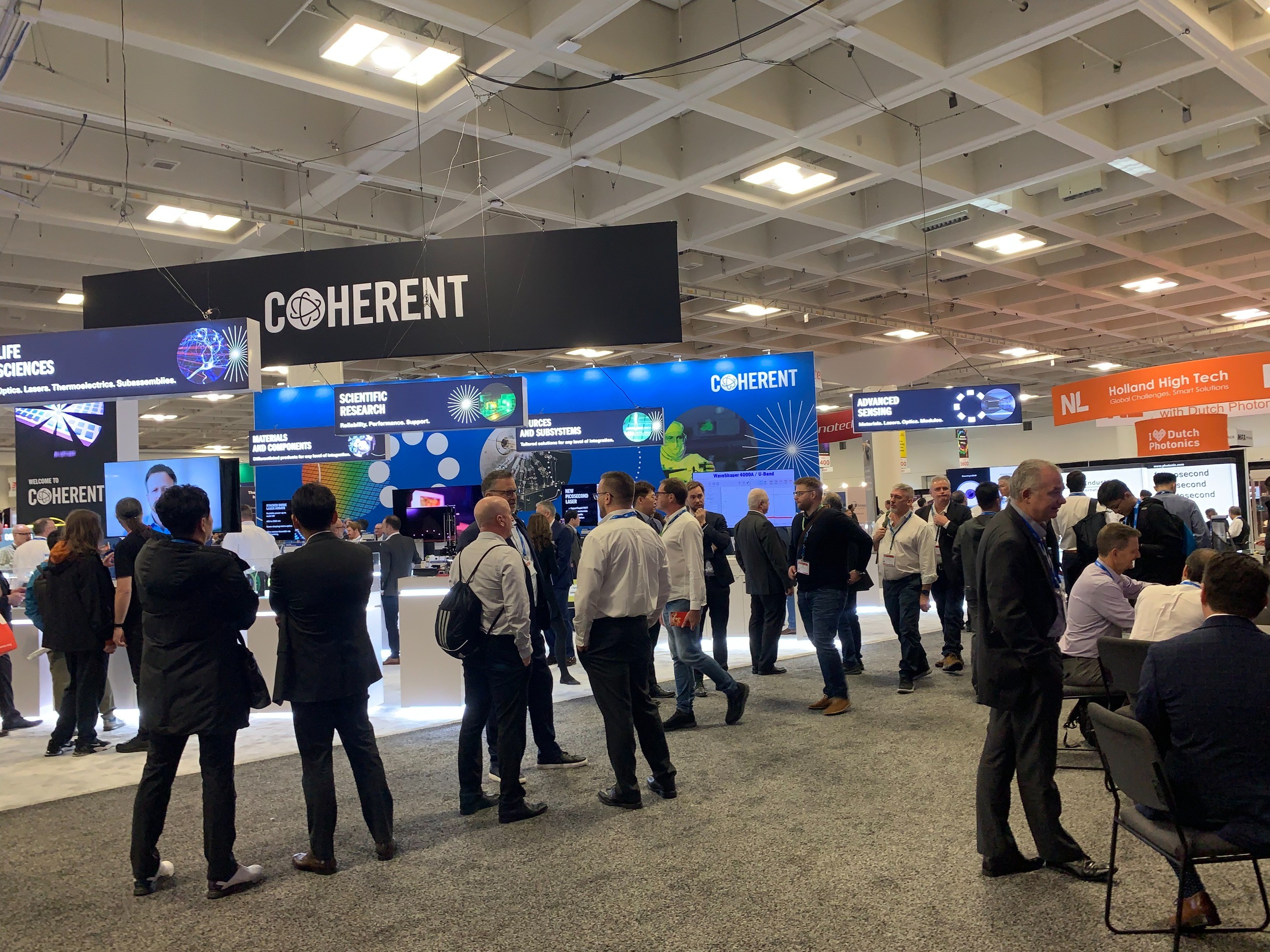 EMC易倍展会照片