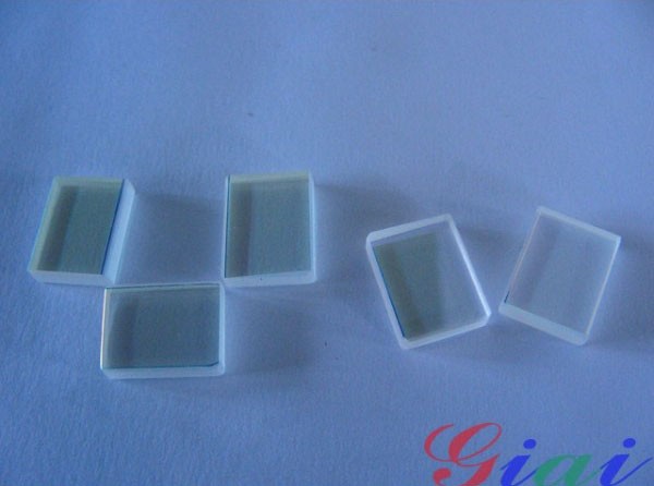 氙灯400nm滤光片的作用