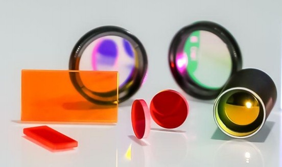 滤光片：光学仪器的关键组件