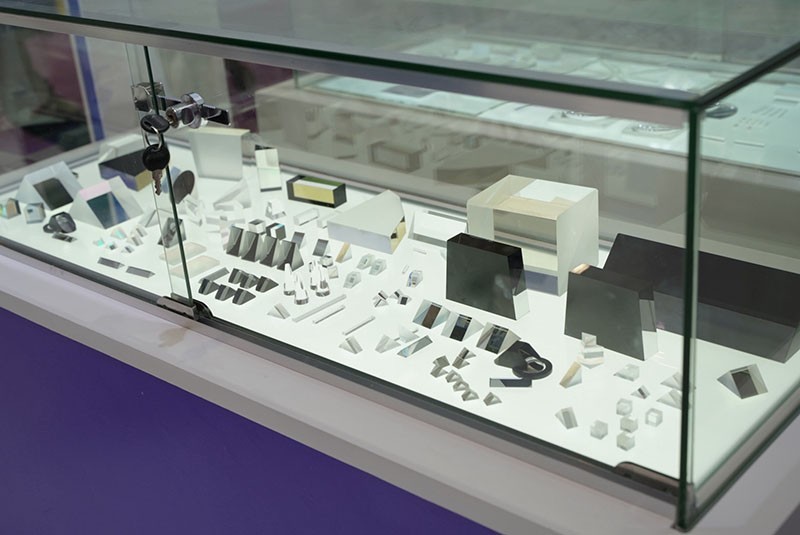 EMC易倍现场展品摄图