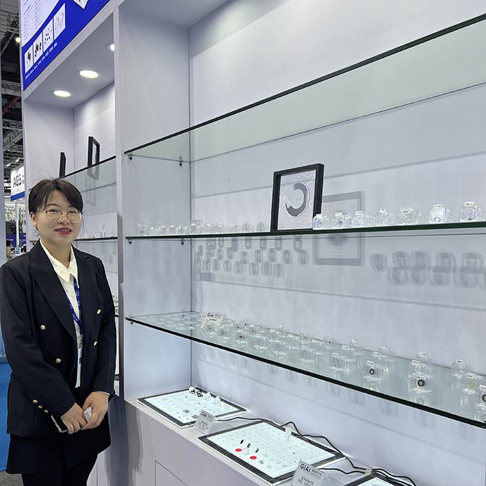 EMC易倍往期医博会现场拍图