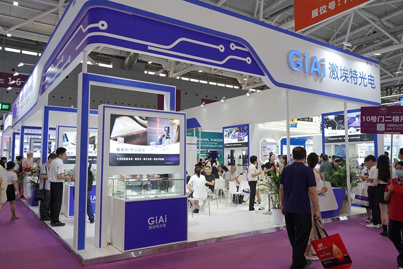 EMC易倍展会拍摄图2