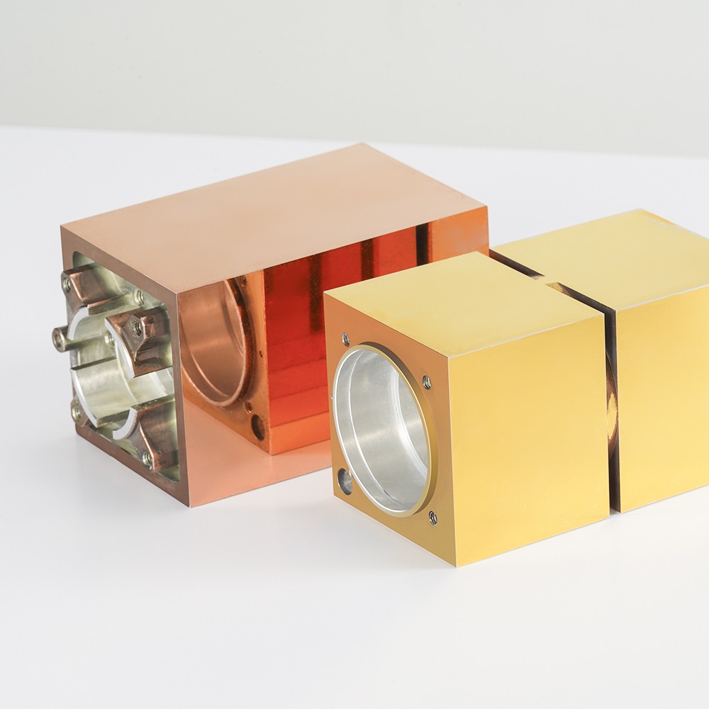 EMC易倍转镜拍图