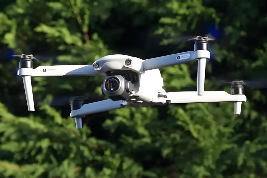 窗口片：无人机视觉系统的关键组件