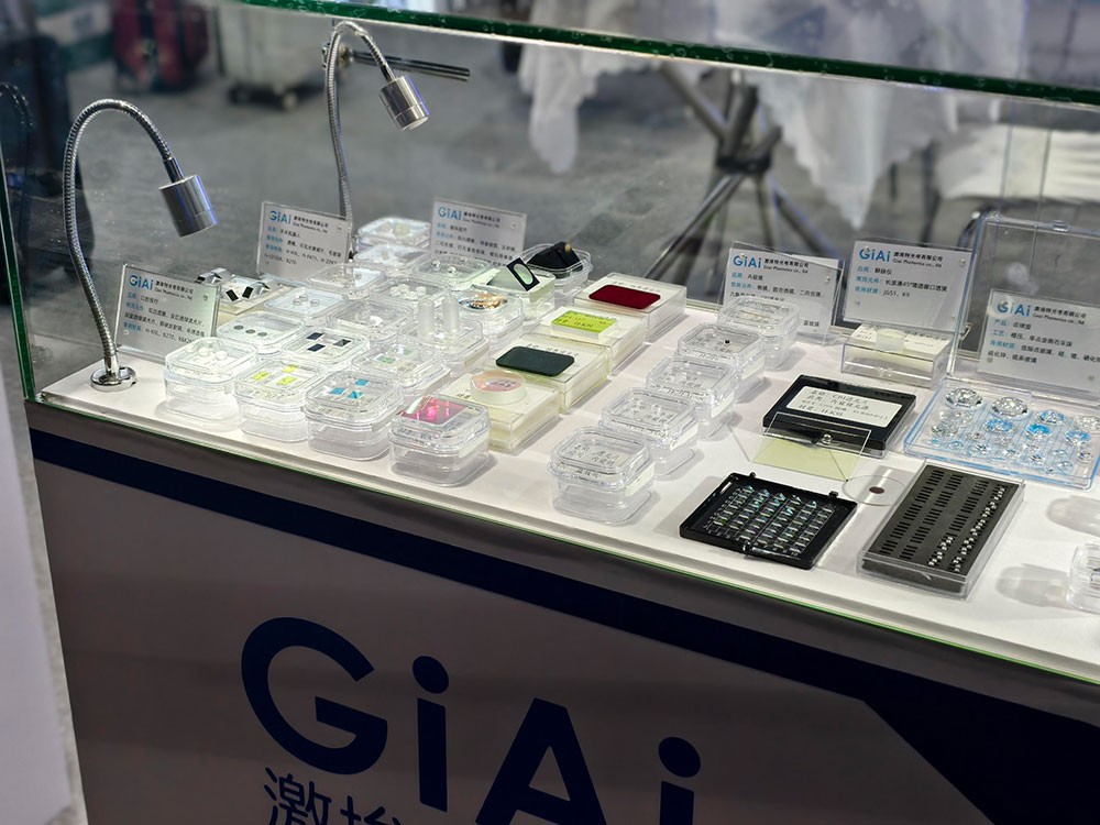 EMC易倍光电CMEF2025春季展口腔医疗光学展品