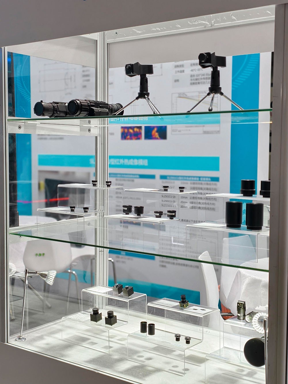 EMC易倍滤镜展品