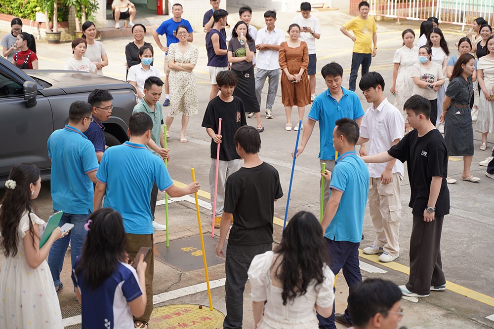 趣味活动不倒森林2