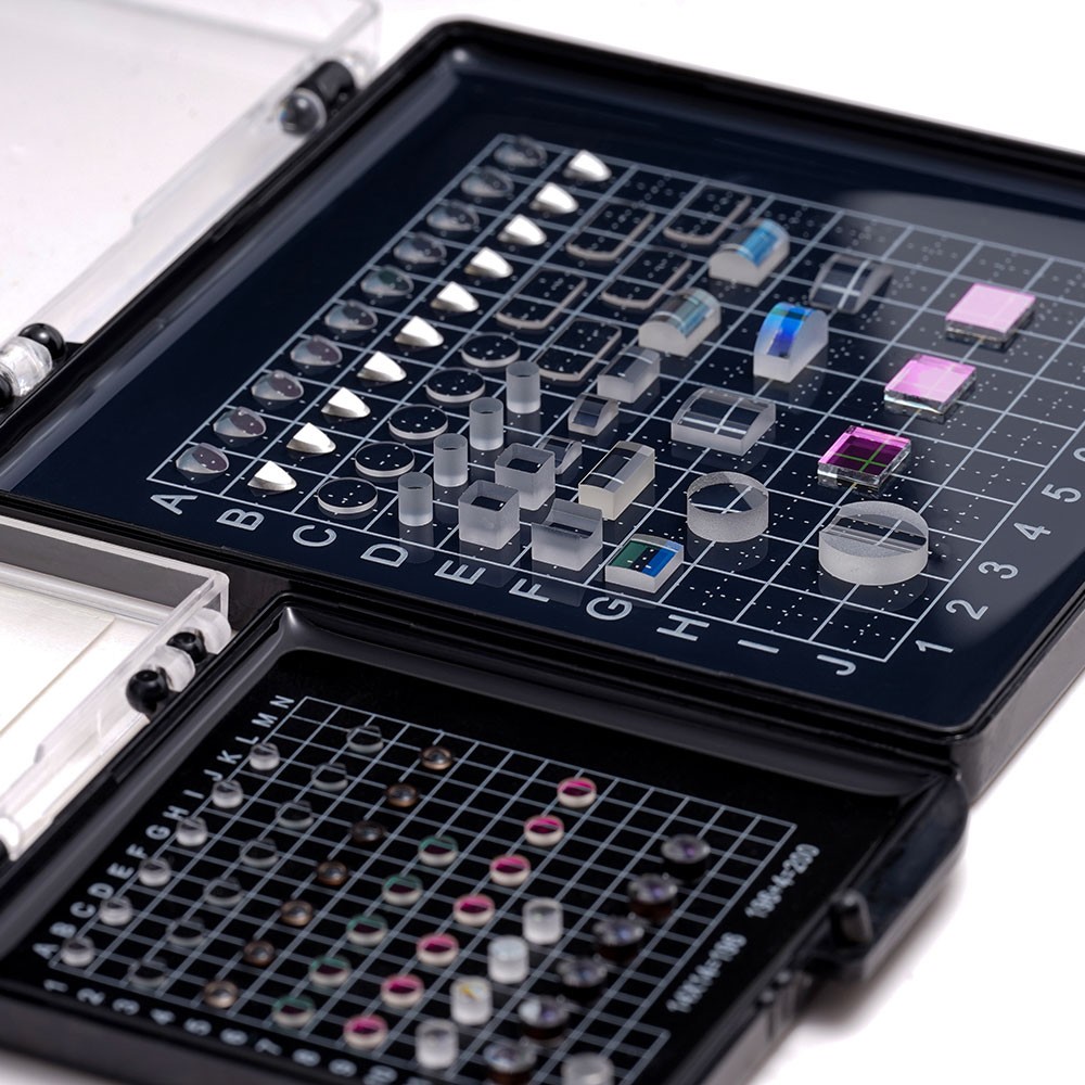 EMC易倍微小光学元件