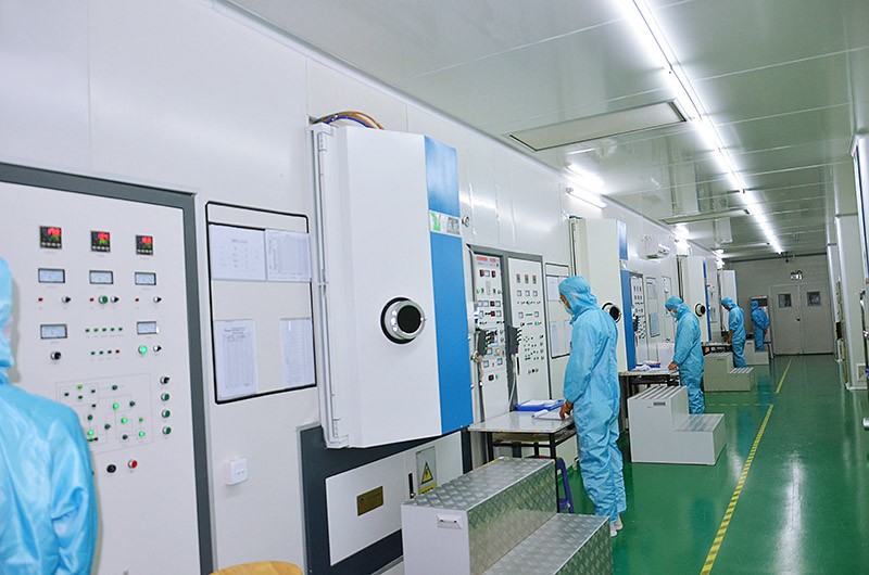 真空镀膜工厂图 真空镀膜工厂图